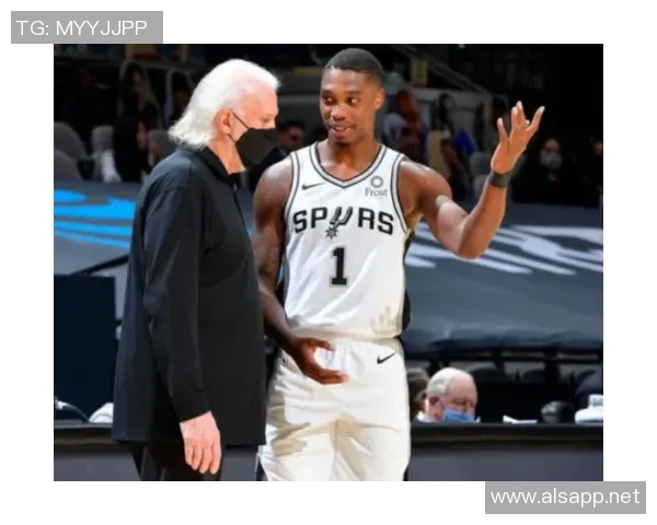 火箭队与爵士队精彩对决21日直播全程回顾与分析